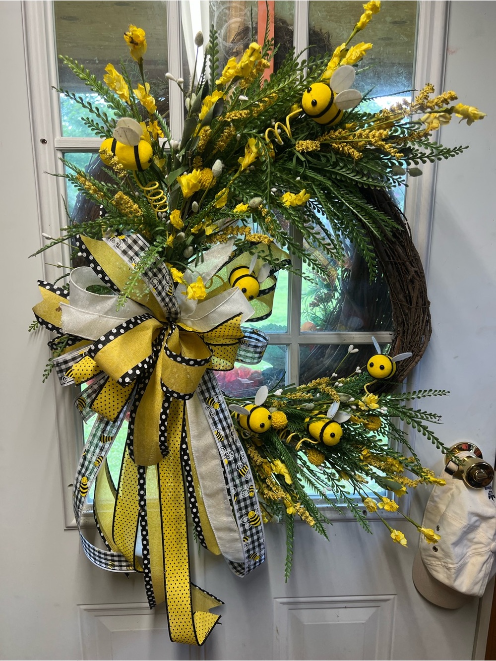 Yellow Spring Bee Wreath with Decorative Ribbon and Faux Greenery